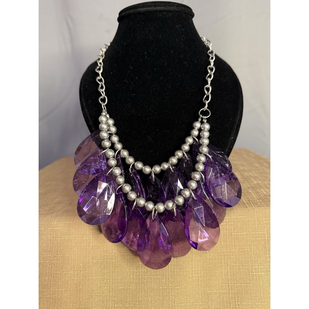 Purple Faux Crystals Faceted Cluster With Silver Tone Beads Necklace Statement